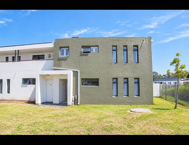 3 BEDROOM APARTMENT FOR SALE IN NAHOON VALLEY PARK